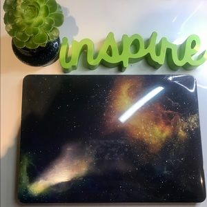 Hard shell case for Mac Pro 13 in